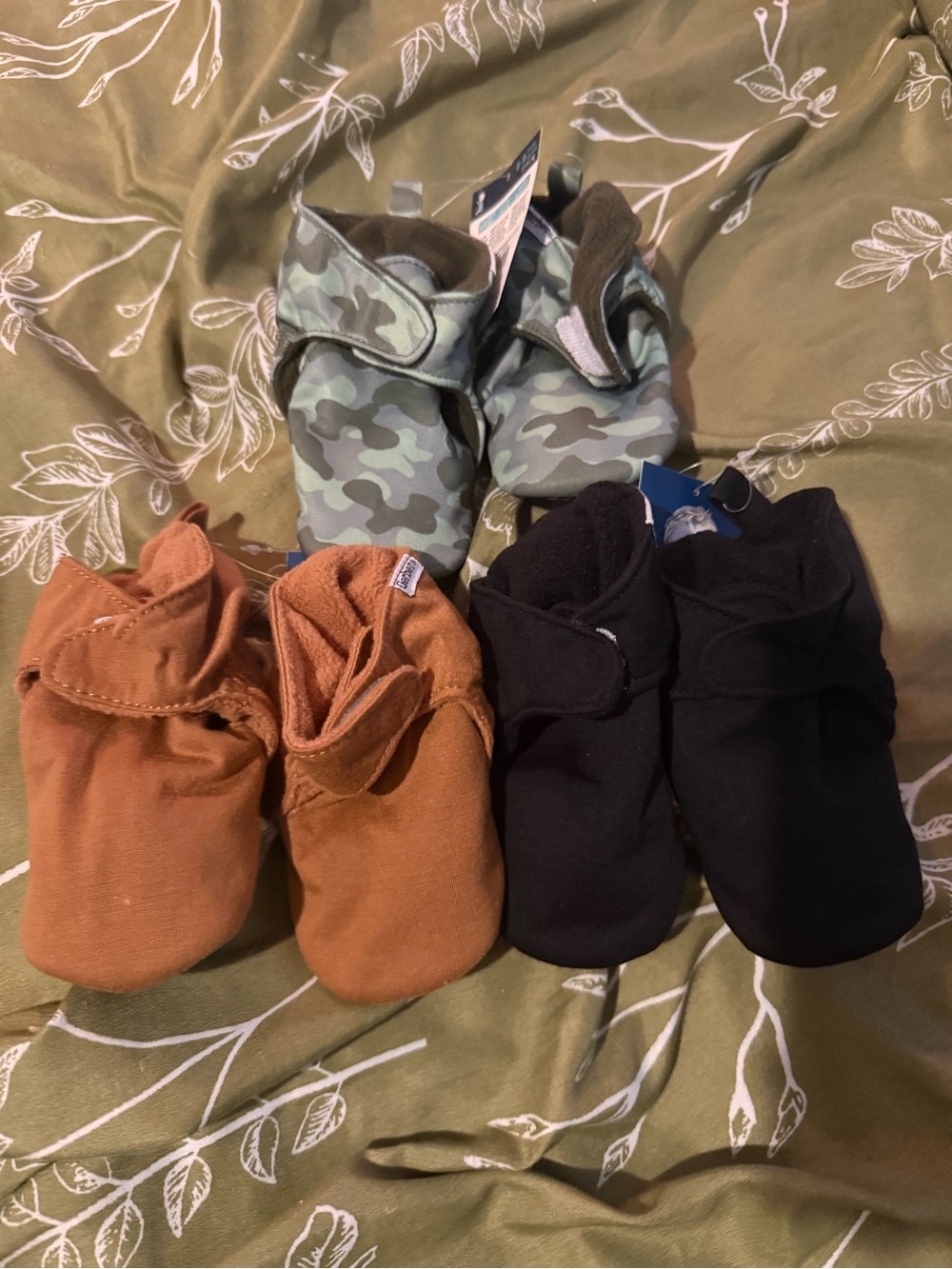 Set of 3 Gerber Booties NWT